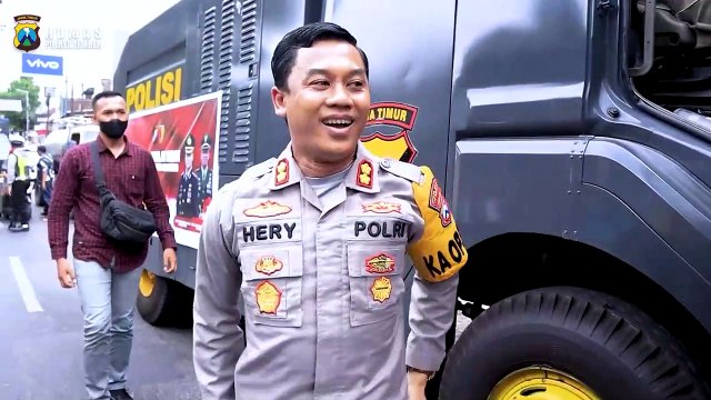 Polres Jember Lakukan Bakti Sosial bantuan air bersih kepada warga