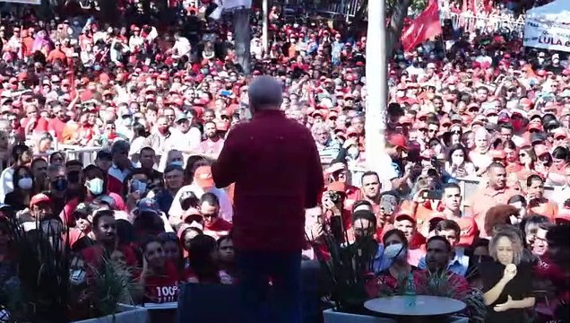 Lula critica PEC e dispara: ‘’Bolsonaro acha que vai comprar o povo com seis meses de auxílio’