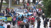 Miles de panameños insatisfechos con el Gobierno se manifiestan en las calles