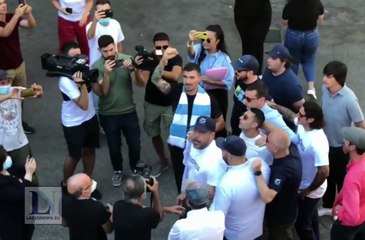 'Forza Lazio': Romagnoli sommerso dai cori biancocelesti