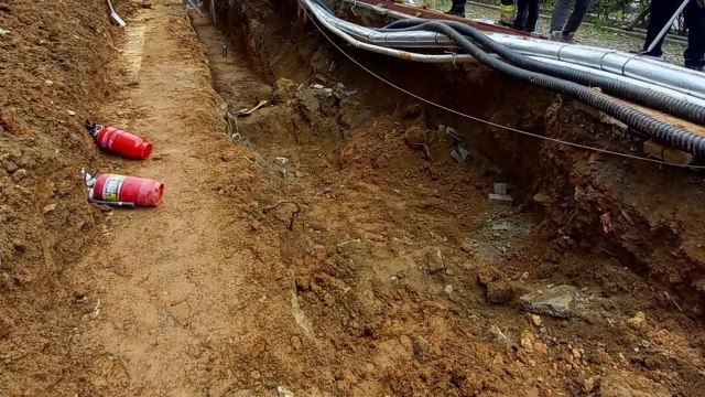 인천 신축 아파트 공사장 흙더미 무너져 작업자 사망 / YTN