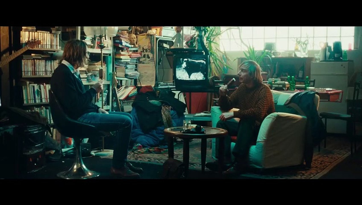 Tout fout le camp Bande-annonce VF