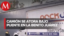 Camión provoca afectaciones en vialidad en Benito Juárez, CdMx