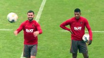 Galatasaray antrenmanında kavga: Kerem Aktürkoğlu ile Patrick van Aanholt birbirine girdi