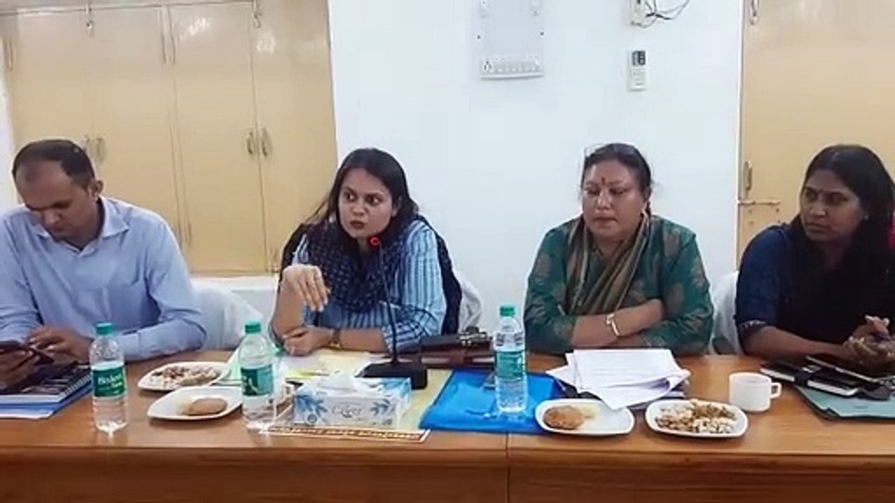 अगली बैठक से पूर्व सभी व्यवस्थाएं हों चाक चौबंद : कलक्टर