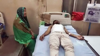 युवक ने स्वयं को ही चाकू मार किया घायल