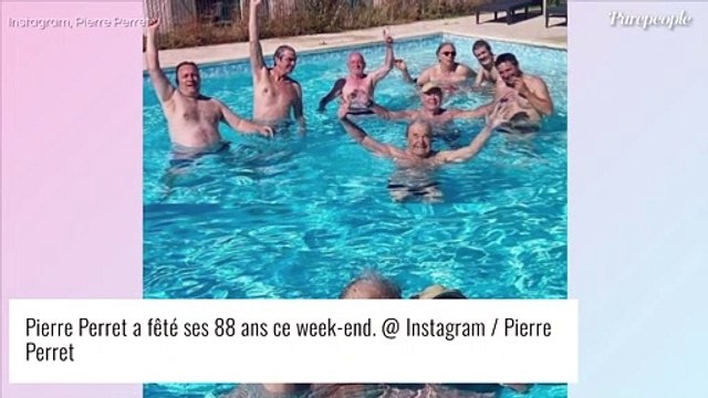 Pierre Perret torse nu à 88 ans : il fête son anniversaire en bonne compagnie, un détail choque les internautes