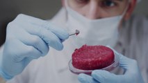سر خطير يربط بين سرطان القولون واللحوم المصنعة