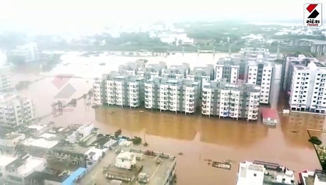 પાણીમાં કેવી રીતે ડૂબી ગયું ગુજરાતનું નવસારી?