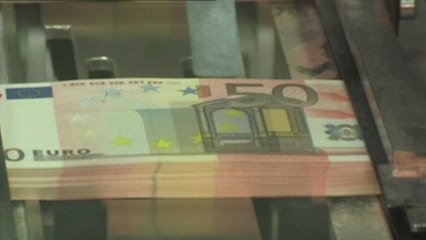 El euro llega a la paridad con el dólar, pero recupera posiciones rápidamente