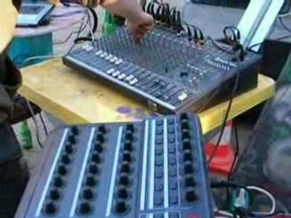 NoName live:teuf ardkaik chantier mobile au mage