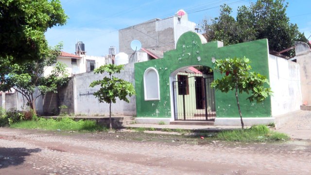 Las calles de San Vicente convertidas en un verdadero cochinero | CPS Noticias Puerto Vallarta
