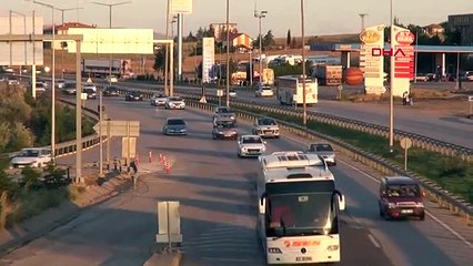 KİLİT KAVŞAK KIRIKKALE'DE, BAYRAM DÖNÜŞÜ TRAFİĞİ BAŞLADI