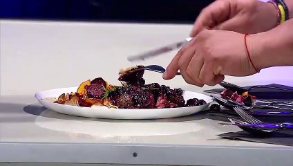 "No lo voy a probar": Una "pelusa" en la comida arruina la presentación de un participante