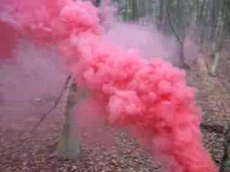 Fumigene rouge