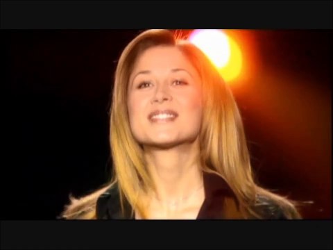 Lara Fabian — Intro Bambina (Lara Fabian / Janey Clewer) | { LARA FABIAN : EN TOUTE INTIMITÈ } | { LIVE À L'OLYMPIA : 2003 }