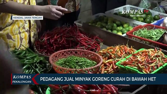 Pedagang Jual Minyak Goreng Curah Di Bawah HET