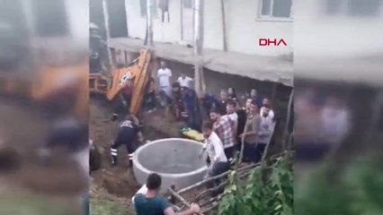 Su kuyusunda toprak altında kaldı