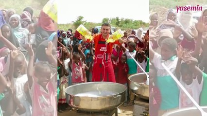 CZN Burak yine ilk onları düşündü! Afrikalı çocuklara...