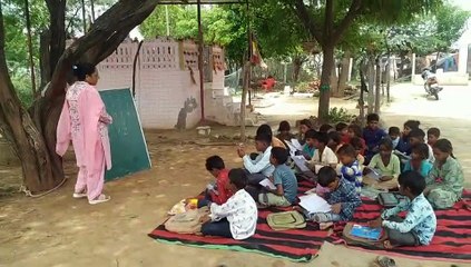 टोंक जिले के 32 विद्यालयों को स्वयं की छत भी नसीब नहीं