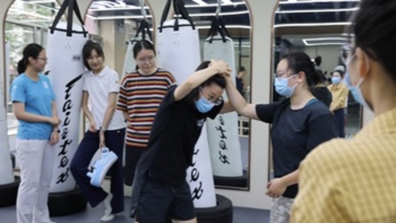 Una paliza viral a mujeres desata la fiebre por la defensa personal en China