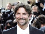 An eine Frau aus Politik: Bradley Cooper soll wieder vergeben sein