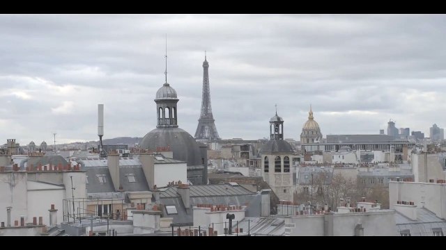 Lest We Forget - N'oublions pas , l'exposition de photographies de survivants de la Shoah présentée par le Crif