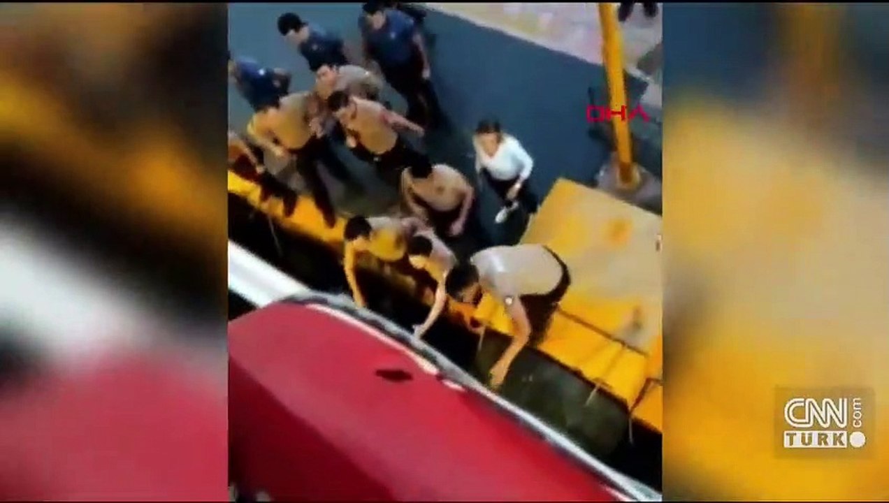 Adalar vapurunda "oturma yeri" kavgası