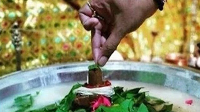 Sawan 2022: सावन में शिव पूजा के नियम | Sawan Shiv Puja Niyam | Boldsky *Religious