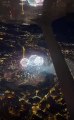 Los fuegos artificiales de San Fermín vistos desde un helicóptero