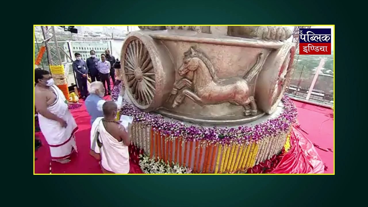 राष्ट्रीय चिन्ह का अनावरण कर क्यों घिर गए हैं मोदी ?