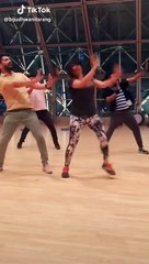 Dancing video ! Short dancing video