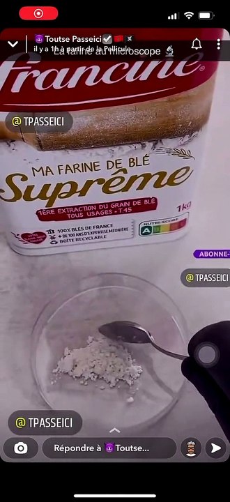 Il filme de la farine au microscope et fait une sale découverte