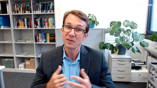 Паритет доллара и евро: чего ожидать потребителям?