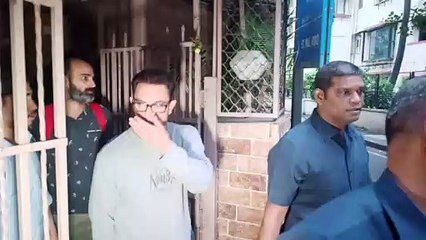 Aamir Khan's cute gesture wins hearts