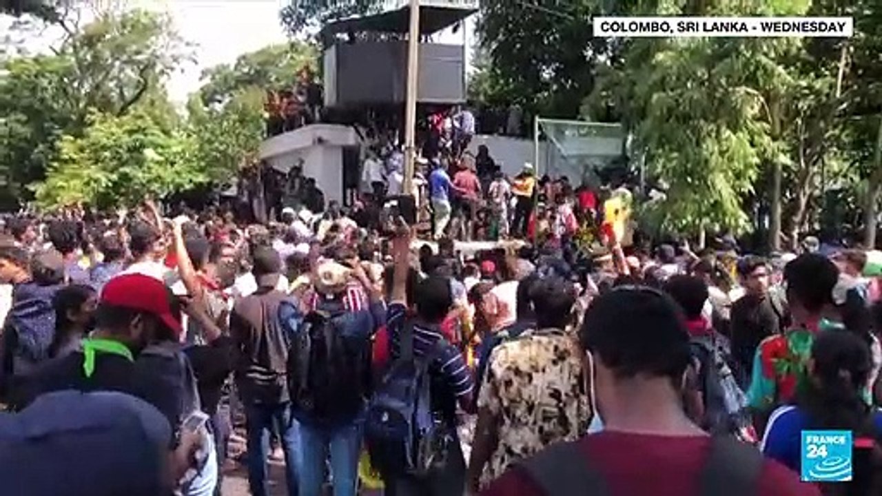 Sri Lankans storm prime minister's office, demanding he quit as well