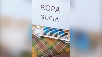 El paseíllo de Joaquín en un carrito de ropa sucia