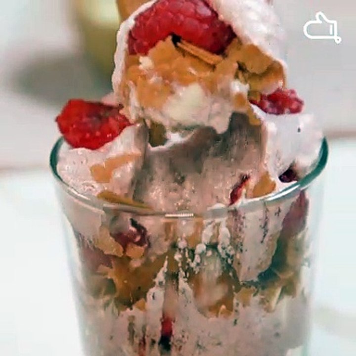 Verrines gavottes mousse de framboise