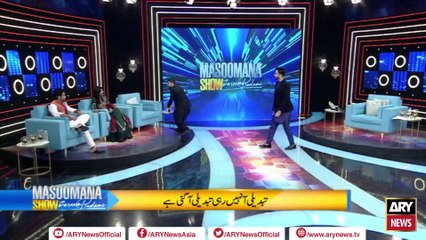 Muneeb Butt, Sunita Marshall and Junaid Khan mimics Pakistani Politicians