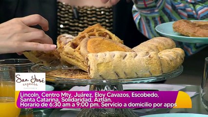 Niña conmueve por estudiar debajo de una caja de cartón