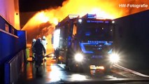 Zeer grote brand bij recyclingbedrijf van Dijk