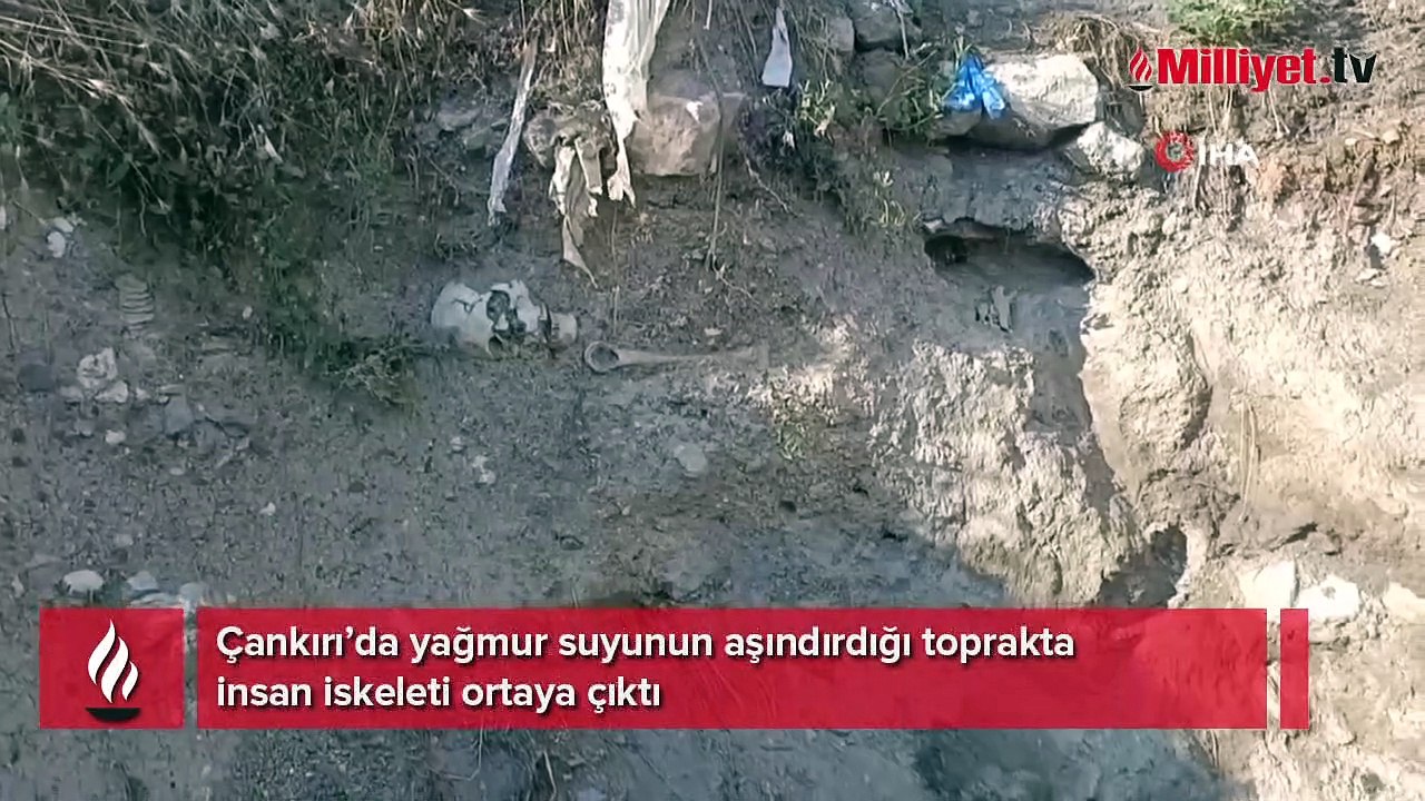 Yağmur suyu toprağı aşındırdı, köyde insan iskeleti bulundu