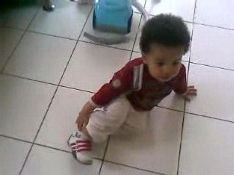 Noah ki danse sur kiss kiss