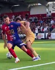 Los regates de Abde para volver loco a un defensa del Olot / FCB