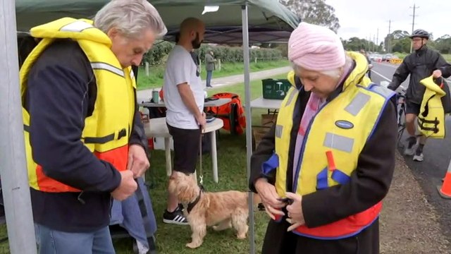 NSW floods leave thousands stranded in town near Maitland CBD