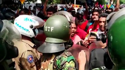 Lautan Warga Duduki Kantor PM Sri Lanka, Aksi Demo Pecah!