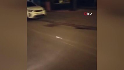 Son dakika haberleri... Adana'da motosikletin önünü kaldırarak süren bir kişi kaza yaptı