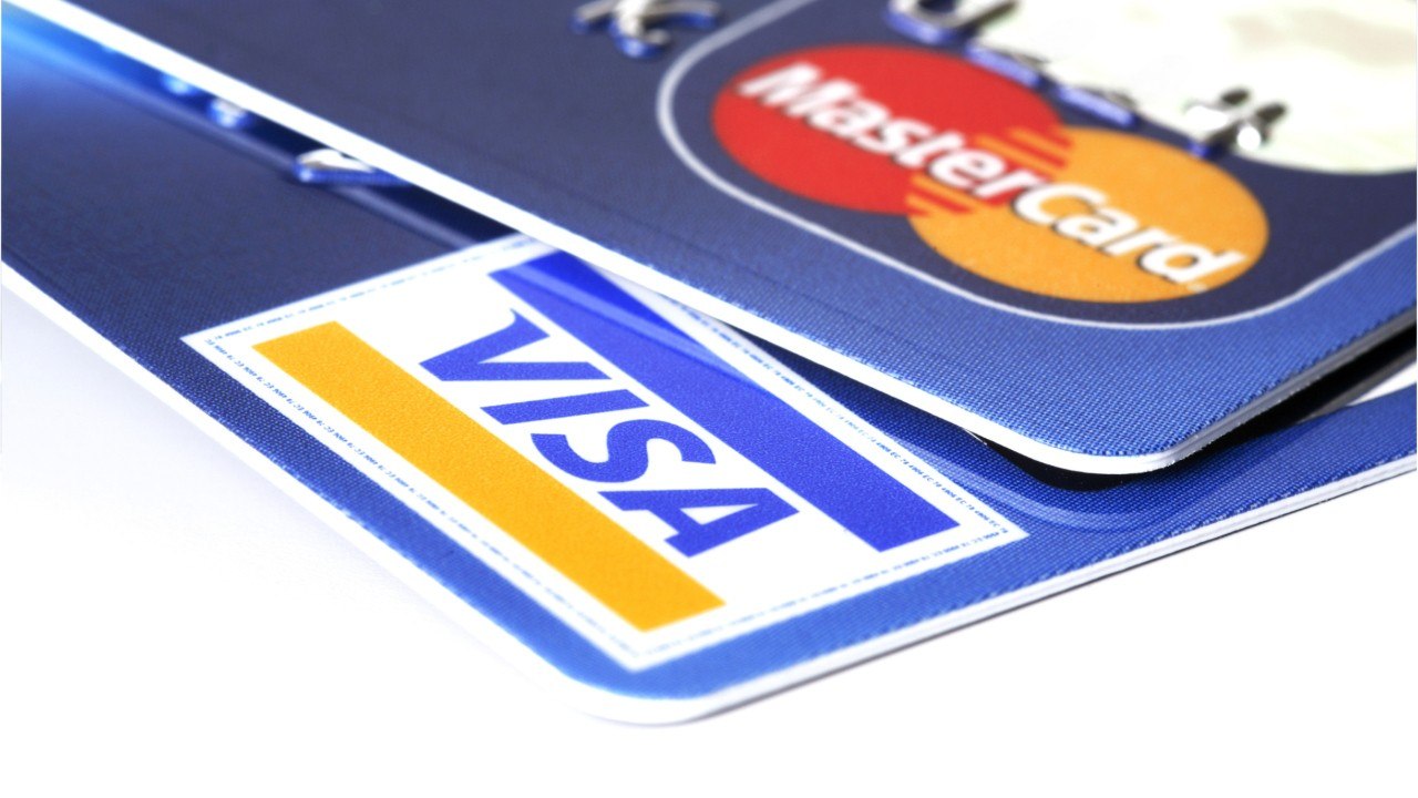 Das müssen Sie bei Bankkarten im Urlaub beachten