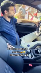 Gerard Piqué escuchando una de las canciones de su ex, Shakira