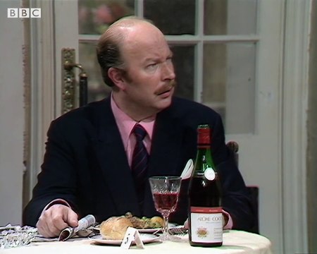 The Best of Basil Fawlty == Fawlty Towers (Superhit British Sitcom)